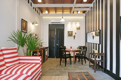 Luxury Thai Design Home – Chinatown Self Check In Hotels in Samphanthawong
