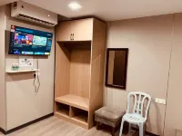 Stylish | Modern Room for 4 | Eden