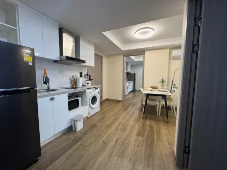 The One Two-Bedroom Two-Bedroom Family Suite by Central Festival Отели рядом с достопримечательностью «Zen Paradise Chiang Mai Villa»