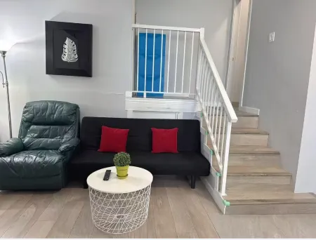 Vancouver Burnaby Villa 36 Отели рядом с достопримечательностью «Университет Саймона Фрезера»