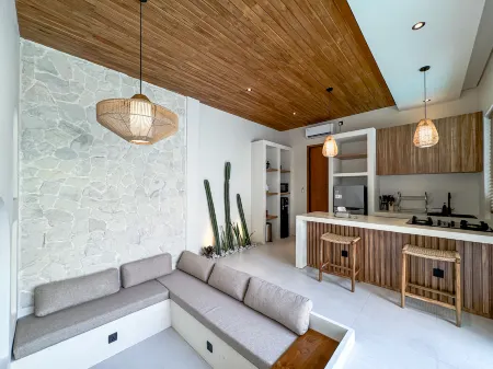 Athaya Canggu Villas by Nagisa Bali Отели рядом с достопримечательностью «Hidden Mini Zoo Bali»