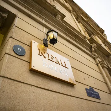 Nemi Hotel Baku Отели рядом с достопримечательностью «Площадь Фонтанов»