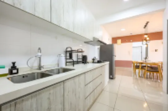 The Edge Residence by Favspace