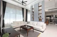 Private Pool and Terrace with Sea View - Pa Tong