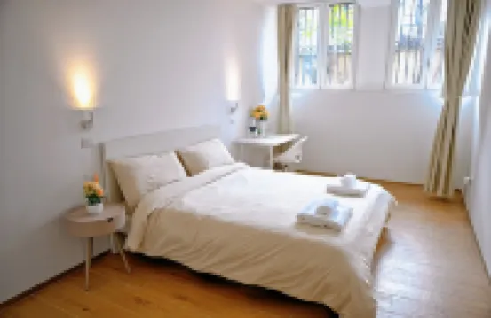 Casa Arena | Room with Shared Bathroom - Room 3 Hotels near Milan Rogoredo - Train Station