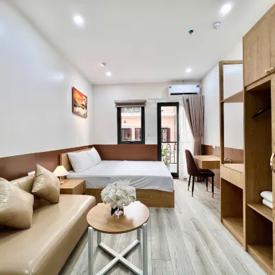Aurora Homestay 16 Nguyen Nhu Do Hotels near Lenin Park