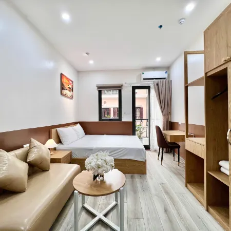 Aurora Homestay 16 Nguyen Nhu Do Отели рядом с достопримечательностью «Донгда»
