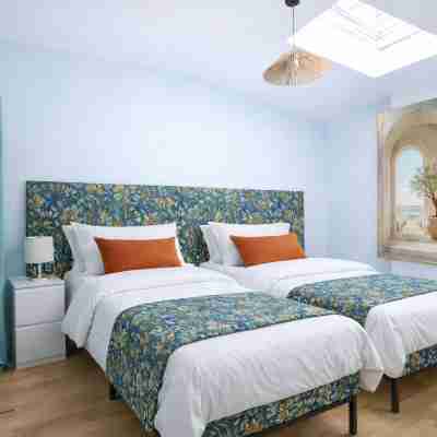 ElégAnse, spacious house, close to Lyon Rooms