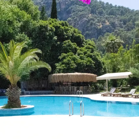 Aydos Hotels & Breeze Restaurant