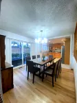 Burnaby Orchard House - Hot Tub