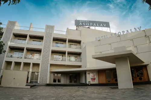 Hotel Asopalav Pvt Ltd - Pools