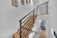 Wynwood Miami Retreat | 2 Private Pools, BBQ, 6BR & Parking - Boutique