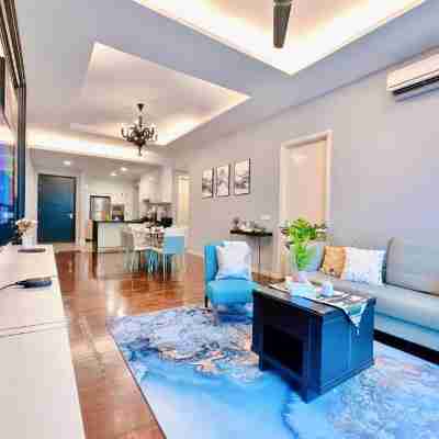 New! the Shore Residences 3Br Luxury I Direct Access to Shopping I 6-10Pax I 10MinsJonker Rooms