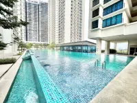 E 1-5Pax Cozy home 4Bed WifiTV Trefoil @Setia City