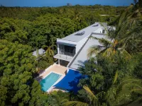 CORAL REEF VILLAS –  with private pool, Watamu