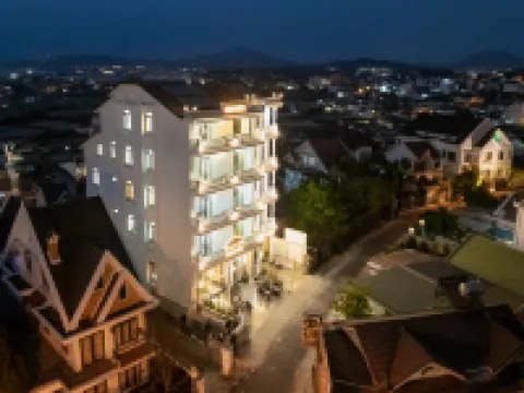 Olagi Hotel 2 Hotels near Dalat City Flower Garden