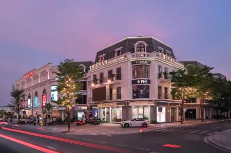 THIÊN ÂN BOUTIQUE HOTEL Отели в г. Phuong 2