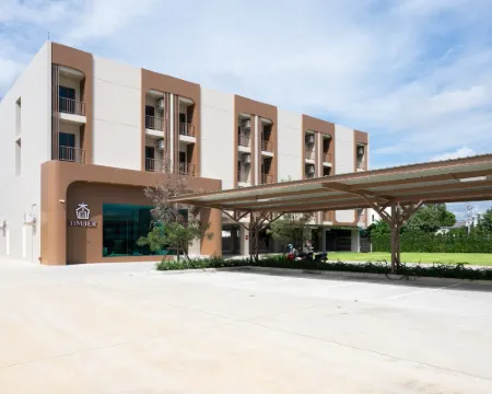 Timber Hotel Hotels in Sam Phran