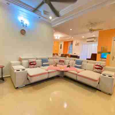 Eden Residence Bukit Beruang by Jeffery Lam Home Management Rooms