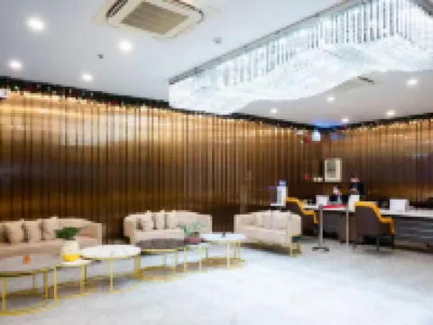 LUNA HOTEL (FORMERLY GUANGDONG HOTEL ) パサイのホテル