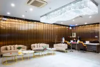 LUNA HOTEL (FORMERLY GUANGDONG HOTEL )