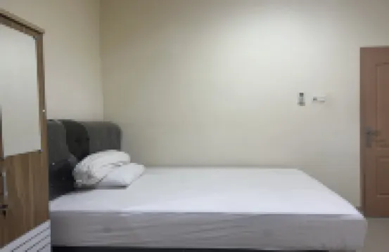 OYO 94015 Kost Alif Near Masjid Jami Nurul Huda