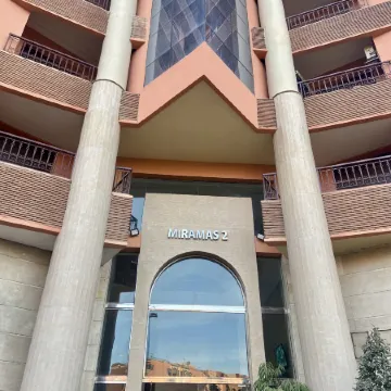 studio équipé et centrale -Guéliz