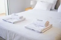 Sea & Pool View Resort Apartment • Asilah Marina Golf • Family Friendly - balcony