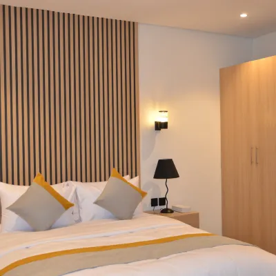 Seven Luz Serviced Apartments Отели рядом с достопримечательностью «Торговый центр Granada Center Riyadh»