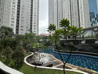 The Amber Suite near Central Park Mall Jakarta Hotels near Grogol