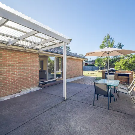 Entire Cozy 2-Bedroom House in Mount Waverley