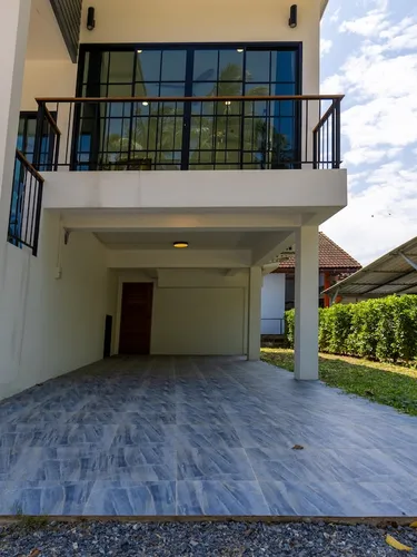 รูปภาพของบ้านพักแบบชาเลต์ 2 ห้องนอน วิวภูเขา ที่บ้านโฉลกหลำ