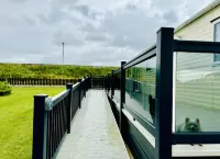Wheelchair Location Close To Beach With HotTub - Pool