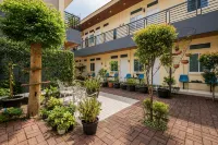 Collection O near Club Golf Bogor Raya formerly Homestay Helinium Syariah - Wi-Fi