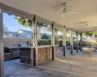 rest stop next to Walmart in Eastvale, Los Angeles -  Privatzimmer