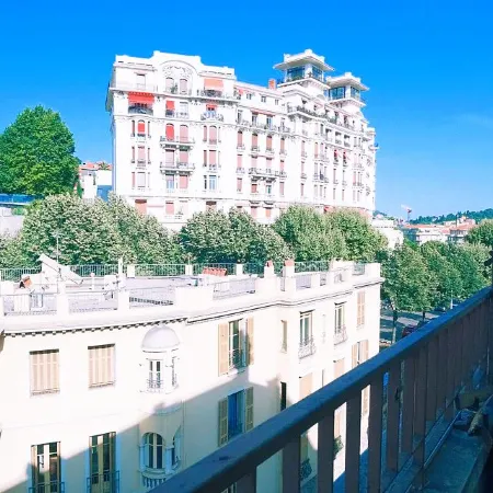 Double-bedroom appartement with Balcony Horizon View - Central City 60m2 Air conditioning