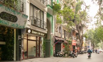 Queen Cafe Hotel