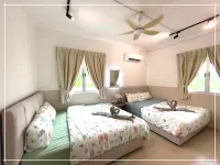 Tiara Desaru C202 (5 PAX ONLY) by UcomeStay