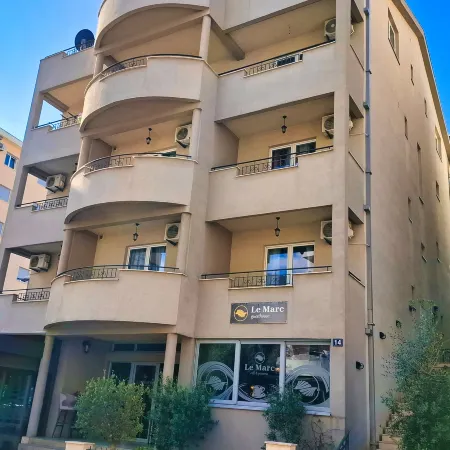 Le Marc Guesthouse