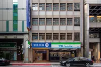 富逸旅趣 - 北車開封館 國立政治大學 中正圖書館附近的飯店