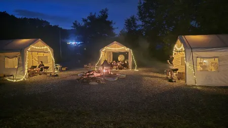 Tiffany Self Check-in Hotel Отели в г. Квесан