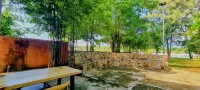 陽光與根餐廳酒吧旅館 - 新