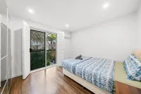 Oasis 4BR House/Darling Harbour&Casino-7 mins walk Hotels in Pyrmont