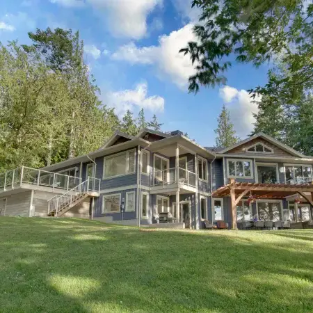 Victoria Island , Sooke Modern Beach Front House With Private Beach,Ocean ,Mountain & City Views