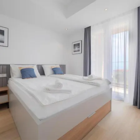 Horizon Jane one bedroom apartment with pool
