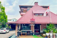 RedDoorz @ Hotel Dieng Berastagi