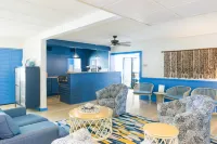 Surf Side Hotel