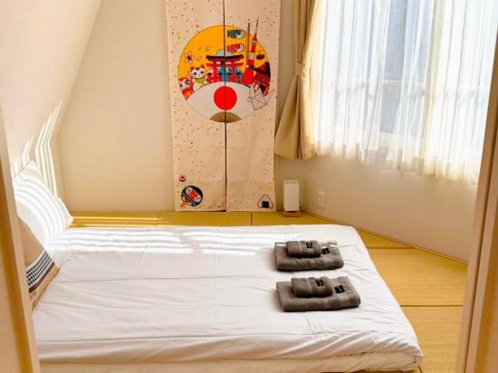 10 minutes to Ueno , Single-family home up to 10 , 3 bedrooms/bathrooms , Free parking