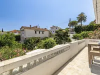 maison fleurs Hotels in Alpes-Maritimes