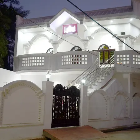Taj Square A luxurious homestay